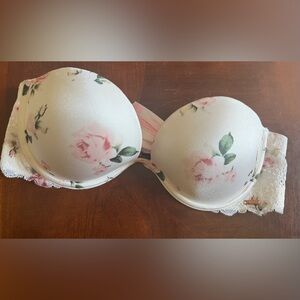Pink Victoria’s Secret strapless push up bra